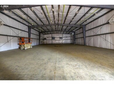 3060 S Stage Rd, Medford, OR 97501 - photo 5