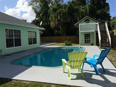 Swimming Pool/Hot Tub/Sauna.