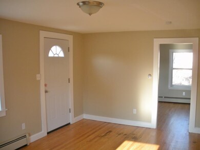 573 Daniel Webster Hwy, MerriMacK, NH 03054 - photo 6