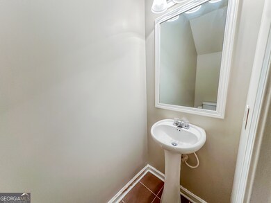 2837 Laurel Ridge Cir, Atlanta, GA 30344 - photo 5