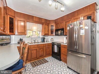 1042 Ziegler Rd, Palm, PA 18070 - photo 5