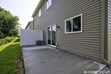 8-web-or-mls-13649-signature-dr