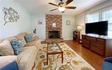 6844 Mastin St, Shawnee, KS 66203 - photo 5