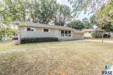 4709 W 38th St, Sioux Falls, SD 57106 - photo 3