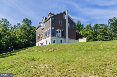 460 Roys Ln, Hedgesville, WV 25427 - photo 2