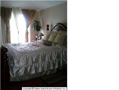 54 Studio Ln, Staten Island, NY 10304 - photo 4