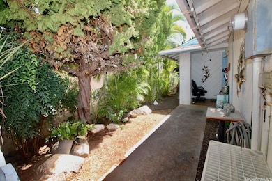 94-797 Nolupe St, Waipahu, HI 96797 - photo 6