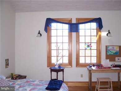 554 Dannaker Ln, Wayne, PA 19087 - photo 4