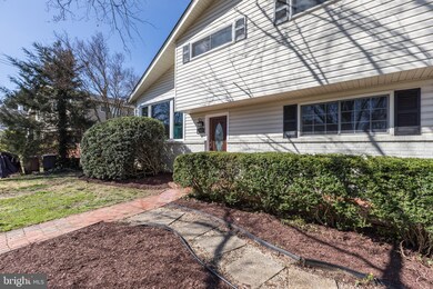 7007 Lemay Rd, Rockville, MD 20851 - photo 4