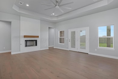 06-Living Room