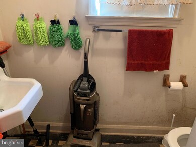 4012 Labyrinth Rd, Baltimore, MD 21215 - photo 5