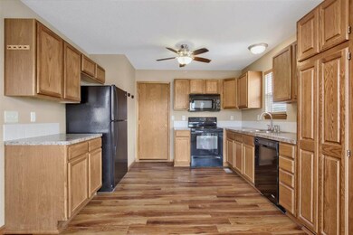 633 S Longbranch Dr, Maize, KS 67101 - photo 6