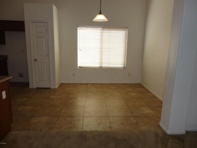 kitchen eating area