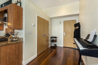 10 Ocean Ave unit 412, Revere, MA 02151 - photo 4