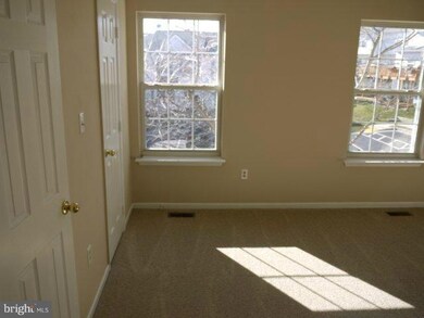 7450 Catterick Ct, Windsor Mill, MD 21244 - photo 5