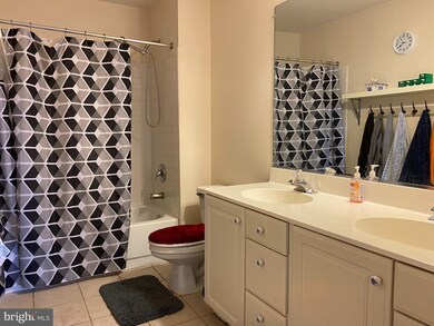 8327C Bluebird Way unit 8327C, Lorton, VA 22079 - photo 6