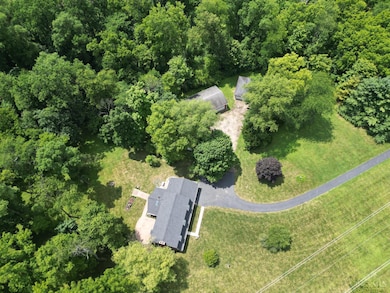 1711 Mcclellan Rd, Xenia, OH 45385 - photo 2