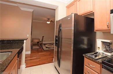 Kitchen/Den