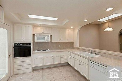 792 Via Los Altos unit D, Laguna Woods, CA 92637 - photo 6