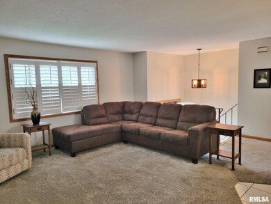 2005 W 66th St, Davenport, IA 52806 - photo 6