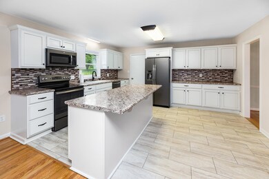 FR kitchen 2