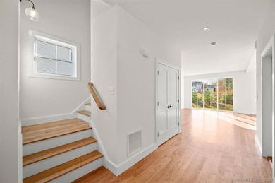 12 Fieldstone Ct unit 12, Bethel, CT 06801 - photo 6