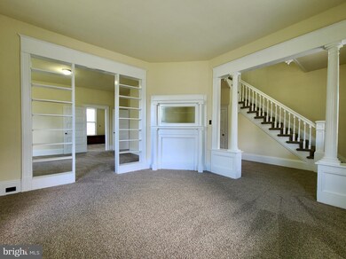 407 N Mildred St, Charles Town, WV 25414 - photo 5