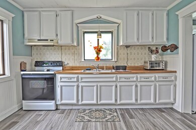 11 Elm St, Milford, MA 01757 - photo 4