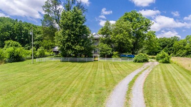 482 Sandusky Rd, Shelbyville, TN 37160 - photo 3