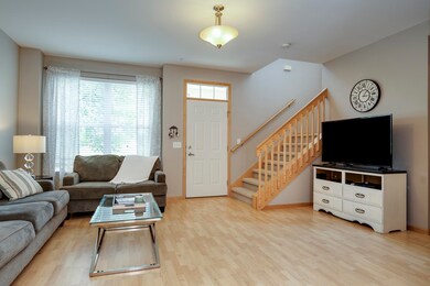 19 S Gardens Way, Fitchburg, WI 53711 - photo 4