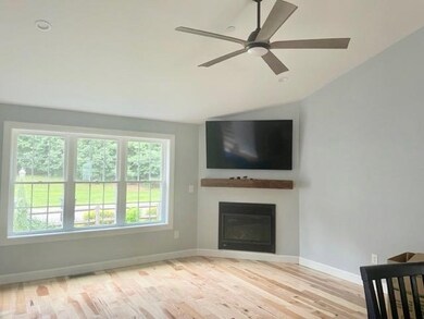 73 Norfolk St unit 3, Hampstead, NH 03841 - photo 2