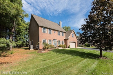 7155 Campbell Mills Ct, Brighton, MI 48116 - photo 3