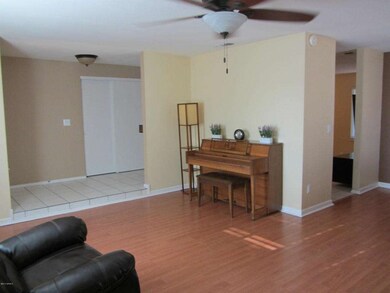 Living room 2