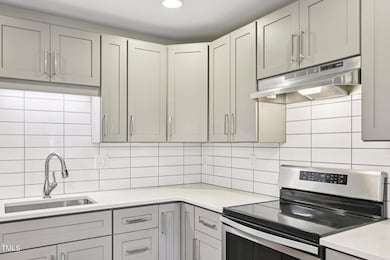 14-web-or-mls-Twin Oaks Pl-2105-014