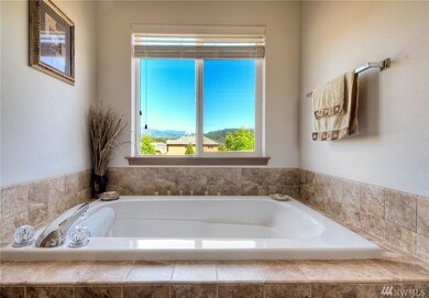 281 Petersen Dr E, Enumclaw, WA 98022 - photo 6