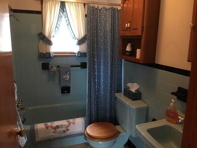 1050 Hickory Ln, Indiana, PA 15701 - photo 7