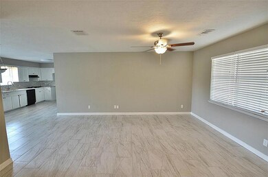 13934 Hollypark Dr, Houston, TX 77015 - photo 7