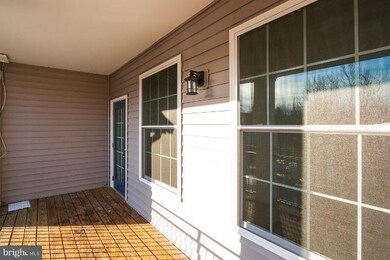 46606 Drysdale Terrace unit 301, Sterling, VA 20165 - photo 3