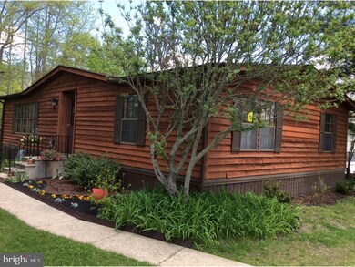 112 S Pond Dr, Mount Laurel, NJ 08054 - photo 2