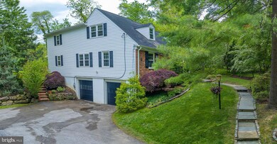 661 Old Eagle School Rd, Wayne, PA 19087 - photo 2