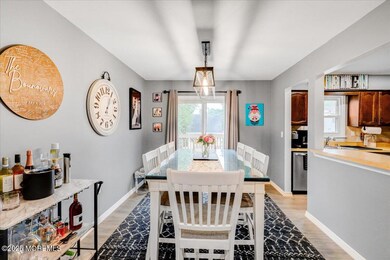 11-Dining Room