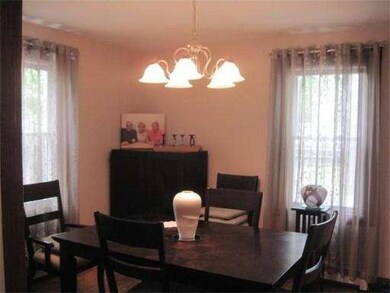 696 Lincoln St, Waltham, MA 02451 - photo 3