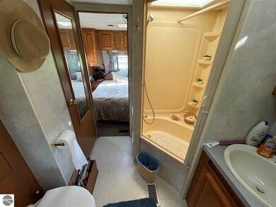 69 E Michigan Ave unit 69, Au Gres, MI 48703 - photo 6