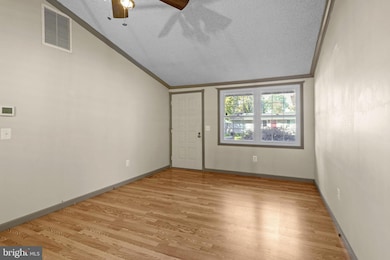 4913 Chestnut St, Shady Side, MD 20764 - photo 6