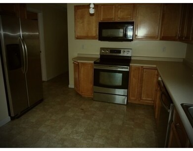591 Moore St, Ludlow, MA 01056 - photo 3