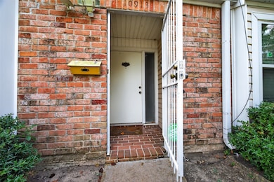 10913 Bexley Dr unit 913, Houston, TX 77099 - photo 5