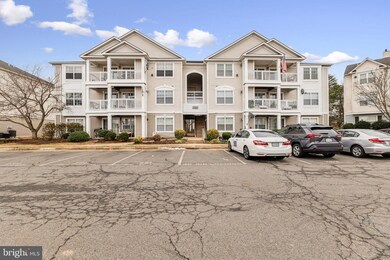 11009 Kinship Ct unit 303, Manassas, VA 20109 - photo 2