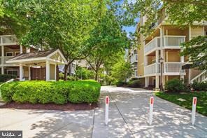 10811 Hampton Mill Terrace unit 518 (210 ON DOOR), Rockville, MD 20852 - photo 2