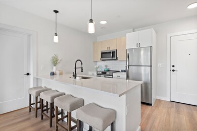 10 Somerset Ave unit 307, Winthrop, MA 02152 - photo 2