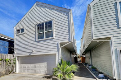 731 Heights Blvd unit D, Houston, TX 77007 - photo 2